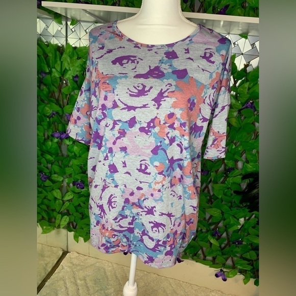 Lularoe Woman XXS Long Short Sleeve Multi Colored Shirt - Picture 2 of 9